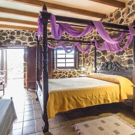 Rural Mahoh Hotel