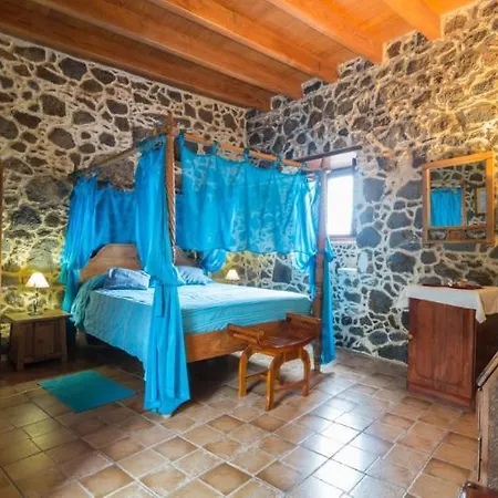 Rural Mahoh Hotel