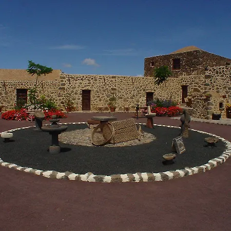 Rural Mahoh Hotel 4*